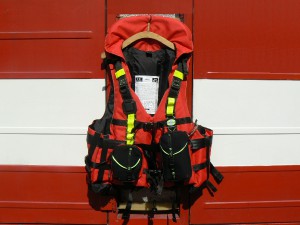 plovaci-vesta.jpg